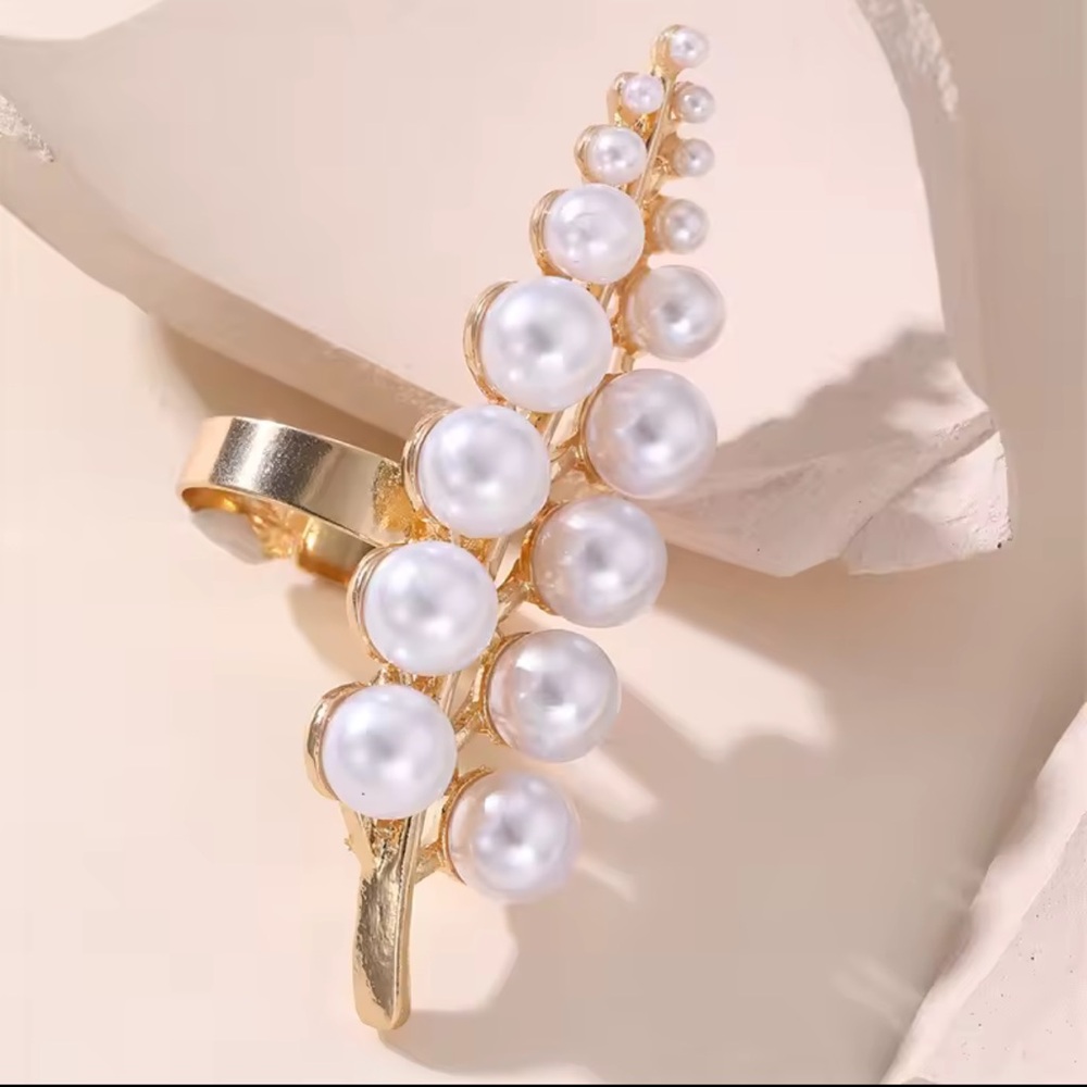 Zara new!!! model adjustable casual leaf Gold and Pearl Women's Ring - Picture 5 of 7